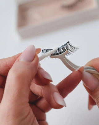 Falsche Wimpern auf dem 2D-Streifen für den mehrfachen Gebrauch, einfach aufzutragende Wowee! Bamm!Lashes - 3