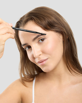 Augenbrauenbürste mit abgeschrägter Spitze und Nutridome Haarkammbürste - 2
