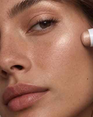 Make-up- und Konturen-Set für das Gesicht: Bronzer, Rouge und Highlighter im Stift, Nutridome