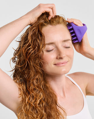 Silikonisches Massagegerät-Set + Enzympeeling zur Reinigung und Stimulierung der Mikrozirkulation der Kopfhaut Twisty - 4